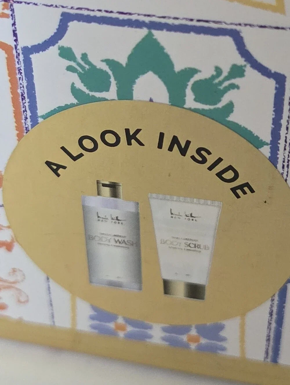 Nicole Miller NY Bath Essentials Gift Set NIB